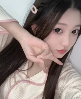 南京新人嫩妹乐乐