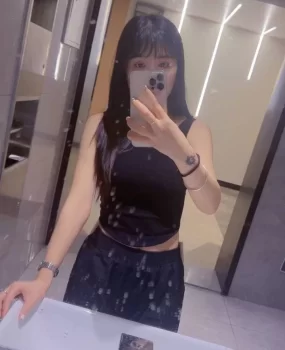 兼职骚货大胸妹