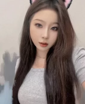 管城大奶丝袜小骚妹