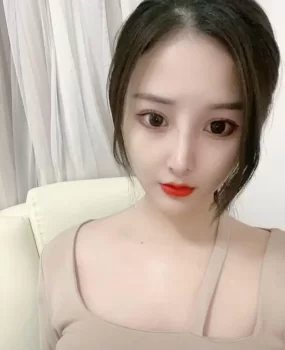 超嫩的大长腿小姐姐